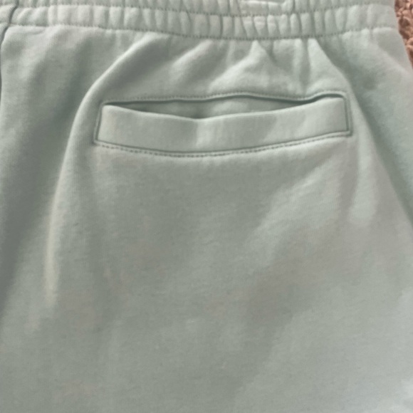 Lacoste Men’s Regular Fit Fleece Shorts – Aqua | Size Large | 8” Inseam - Picture 13 of 16